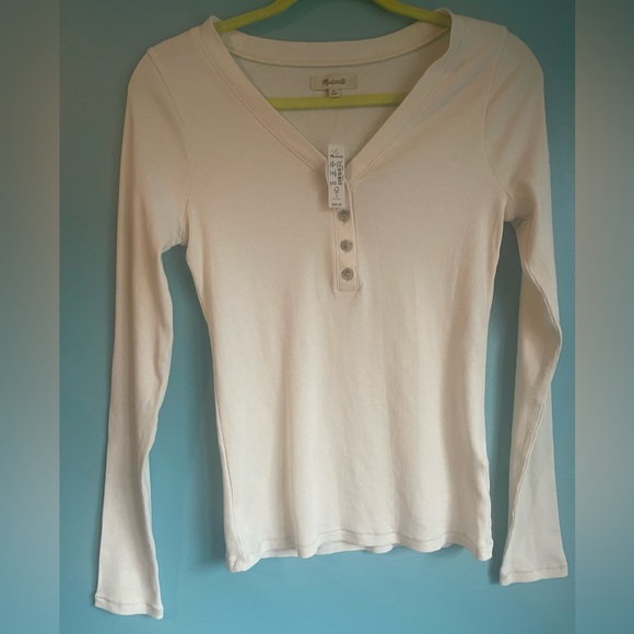 Madewell Long-Sleeve Ribbed Henley Tee - Picture 5 of 13